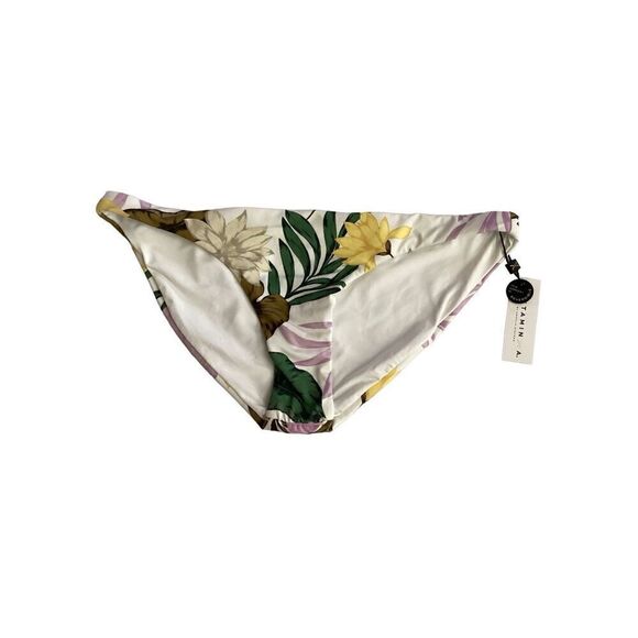 Vitamin A By Amahlia Stevens - Picture 4 of 10